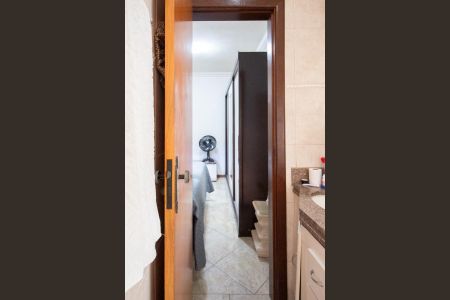 Banheiro da Suíte de casa à venda com 2 quartos, 83m² em Arvoredo, Contagem