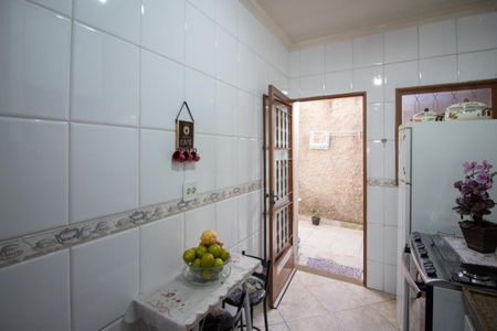 Cozinha de casa à venda com 2 quartos, 83m² em Arvoredo, Contagem
