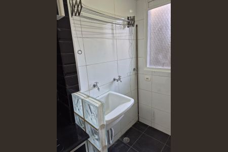 Área de serviço de apartamento para alugar com 2 quartos, 56m² em Chacara Nossa Senhora do Bom Conselho, São Paulo
