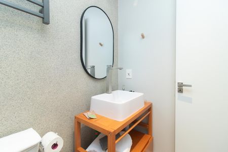 Banheiro de apartamento para alugar com 1 quarto, 26m² em Cidade Baixa, Porto Alegre
