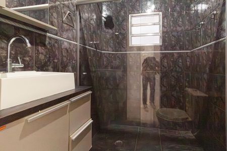 Banheiro de casa para alugar com 1 quarto, 50m² em Vila Merces, Carapicuíba