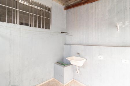 Área de serviço de casa para alugar com 1 quarto, 50m² em Vila Merces, Carapicuíba