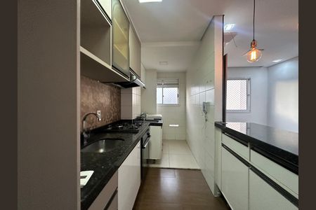 Cozinha de apartamento para alugar com 2 quartos, 53m² em Vila Sao Joao, Barueri