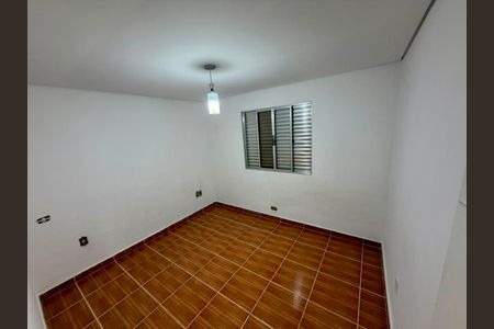 Quarto de casa para alugar com 3 quartos, 160m² em Vila Antonieta, São Paulo