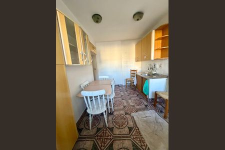 Cozinha de casa para alugar com 3 quartos, 160m² em Vila Antonieta, São Paulo