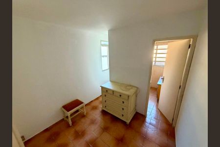 Quarto de casa para alugar com 3 quartos, 160m² em Vila Antonieta, São Paulo