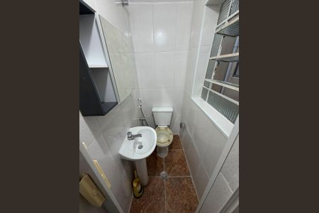 Banheiro de casa para alugar com 3 quartos, 160m² em Vila Antonieta, São Paulo