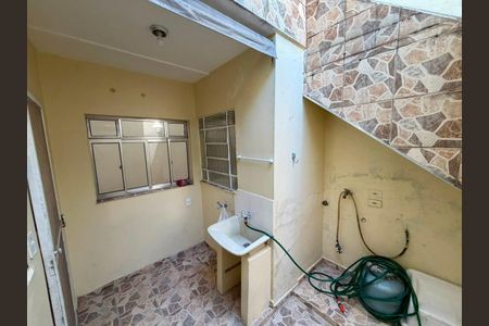 Casa para alugar com 3 quartos, 160m² em Vila Antonieta, São Paulo