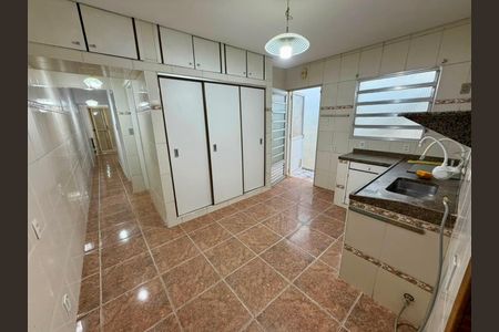 Cozinha de casa para alugar com 3 quartos, 160m² em Vila Antonieta, São Paulo