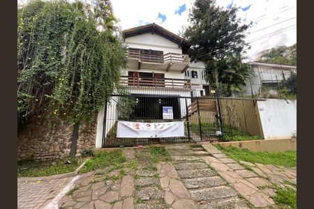 Fachada de casa para alugar com 4 quartos, 418m² em Guarani, Novo Hamburgo