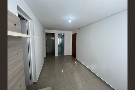Sala de apartamento para alugar com 2 quartos, 45m² em Super Quadra Morumbi, São Paulo