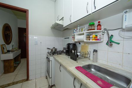 Apartamento à venda com 3 quartos, 58m² em Betânia, Belo Horizonte