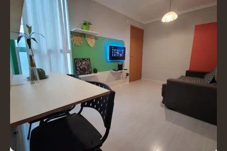 Sala de apartamento para alugar com 2 quartos, 40m² em Parque Santa Rosa, Suzano