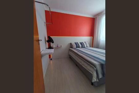 Quarto de apartamento para alugar com 2 quartos, 40m² em Parque Santa Rosa, Suzano