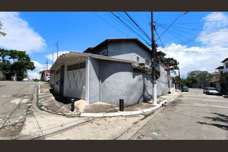 Fachada de casa à venda com 3 quartos, 186m² em Jardim Presidente Dutra, Guarulhos