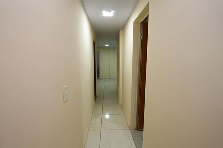 Corredor de casa para alugar com 2 quartos, 52m² em Estrela do Oriente, Belo Horizonte