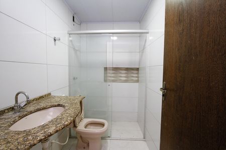 Banheiro Social de casa para alugar com 2 quartos, 52m² em Estrela do Oriente, Belo Horizonte