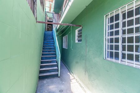 Entrada de casa para alugar com 2 quartos, 44m² em Parque Jandaia, Carapicuíba