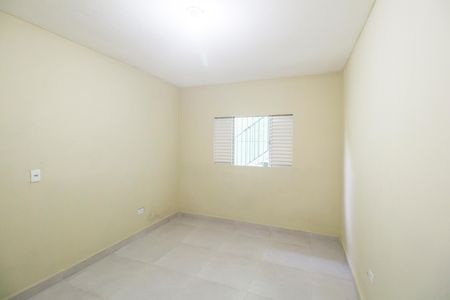 Quarto de casa para alugar com 2 quartos, 44m² em Parque Jandaia, Carapicuíba