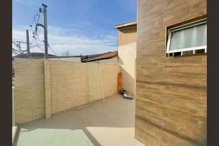 Sacada de casa para alugar com 2 quartos, 130m² em Vila Rachid, Guarulhos