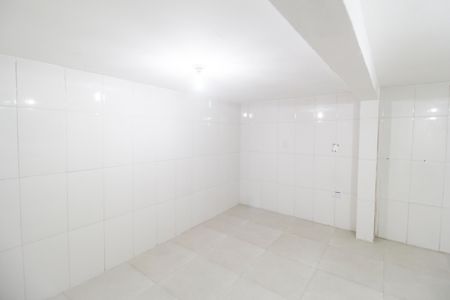 Quarto de kitnet/studio para alugar com 1 quarto, 19m² em Parque Jandaia, Carapicuíba