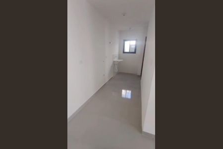 Cozinha de casa de condomínio para alugar com 2 quartos, 38m² em Penha de França, São Paulo