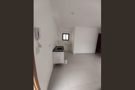 Cozinha de casa de condomínio para alugar com 2 quartos, 38m² em Penha de França, São Paulo