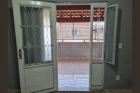 Varanda de casa à venda com 4 quartos, 200m² em Parque Sao Rafael, São Paulo