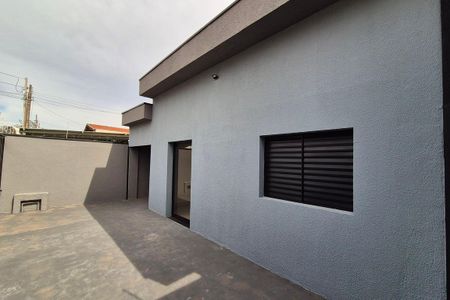 Quintal de casa à venda com 4 quartos, 170m² em Jardim Estoril, Campinas