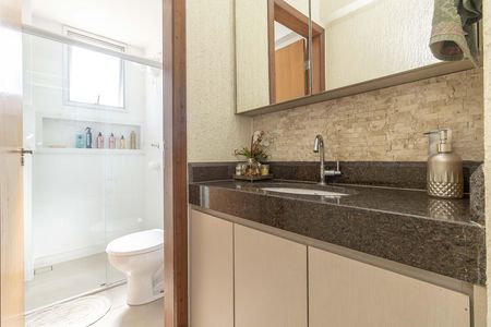 Banheiro Social de apartamento à venda com 3 quartos, 93m² em Itapoã, Belo Horizonte