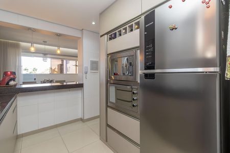Cozinha de apartamento à venda com 3 quartos, 93m² em Itapoã, Belo Horizonte