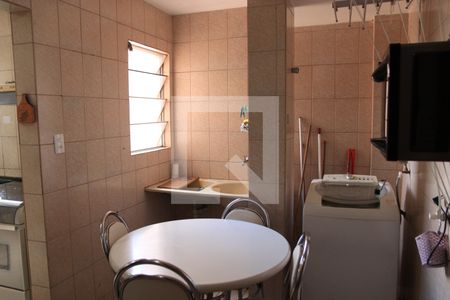 Cozinha e Área de Serviço de apartamento para alugar com 3 quartos, 126m² em Setor Central, Goiânia