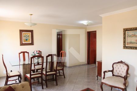 Sala de apartamento para alugar com 3 quartos, 126m² em Setor Central, Goiânia