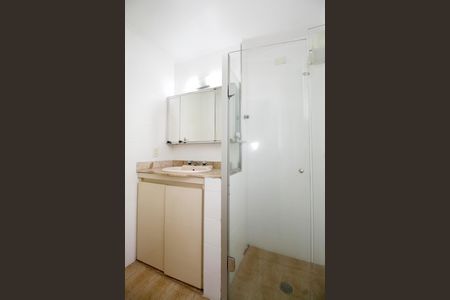 Apartamento para alugar com 90m², 3 quartos e 1 vaga Apartamento para alugar com 90m², 3 quartos e 1 vagaBanheiro da Suíte