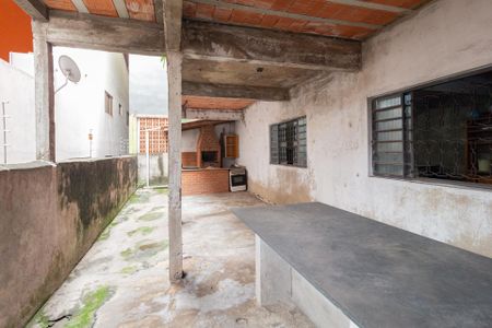Quintal de casa para alugar com 2 quartos, 80m² em Vila Dirce, Carapicuíba