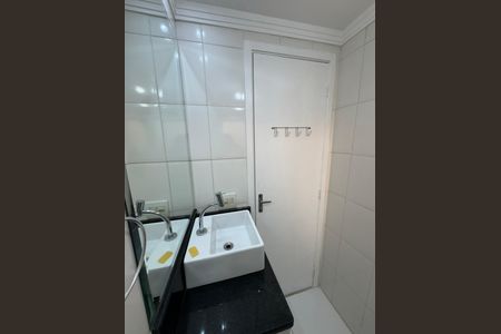 Apartamento para alugar com 47m², 2 quartos e 1 vaga Apartamento para alugar com 47m², 2 quartos e 1 vagaBanheiro