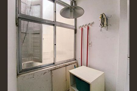 Área de serviço de apartamento à venda com 1 quarto, 40m² em Menino Deus, Porto Alegre