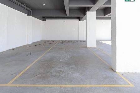 Garagem de apartamento à venda com 3 quartos, 74m² em Planalto, Belo Horizonte