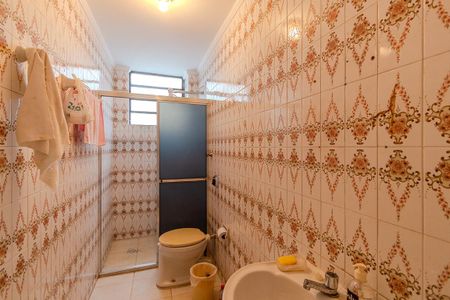 Banheiro de apartamento à venda com 2 quartos, 65m² em Jardim Botânico, Porto Alegre