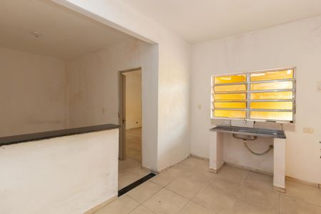 Cozinha de casa para alugar com 1 quarto, 70m² em Jardim Silva Teles, São Paulo