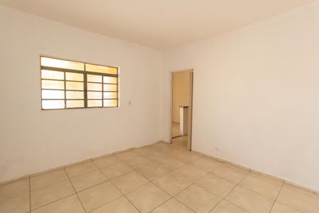 Quarto de casa para alugar com 1 quarto, 70m² em Jardim Silva Teles, São Paulo