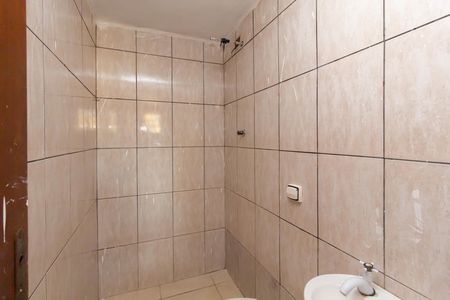 Banheiro de casa para alugar com 1 quarto, 70m² em Jardim Silva Teles, São Paulo