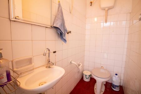 Banheiro de Serviço de casa à venda com 2 quartos, 122m² em Santo Amaro, São Paulo