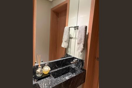 Apartamento para alugar com 3 quartos, 213m² em Santo Amaro, São Paulo