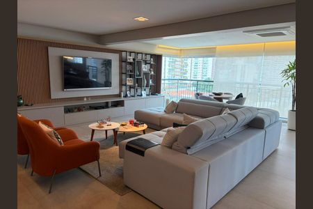 Apartamento para alugar com 3 quartos, 213m² em Santo Amaro, São Paulo