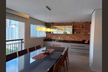 Apartamento para alugar com 3 quartos, 213m² em Santo Amaro, São Paulo