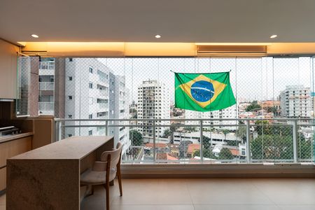 Varanda de apartamento à venda com 3 quartos, 91m² em Vila Ipojuca, São Paulo