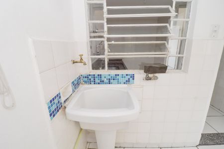Apartamento à venda com 58m², 2 quartos e 1 vaga Apartamento à venda com 58m², 2 quartos e 1 vagaÁrea de Serviço