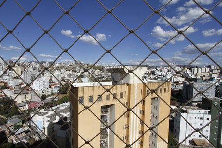Apartamento para alugar com 76m², 3 quartos e 1 vagaVista