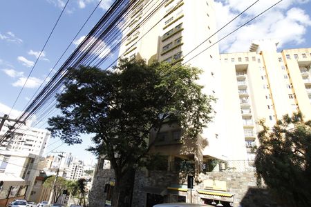 Apartamento para alugar com 76m², 3 quartos e 1 vagaFachada